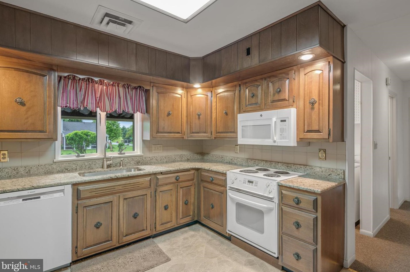 126 Sunrise Ave, Lancaster PA  17601-3944 exterior