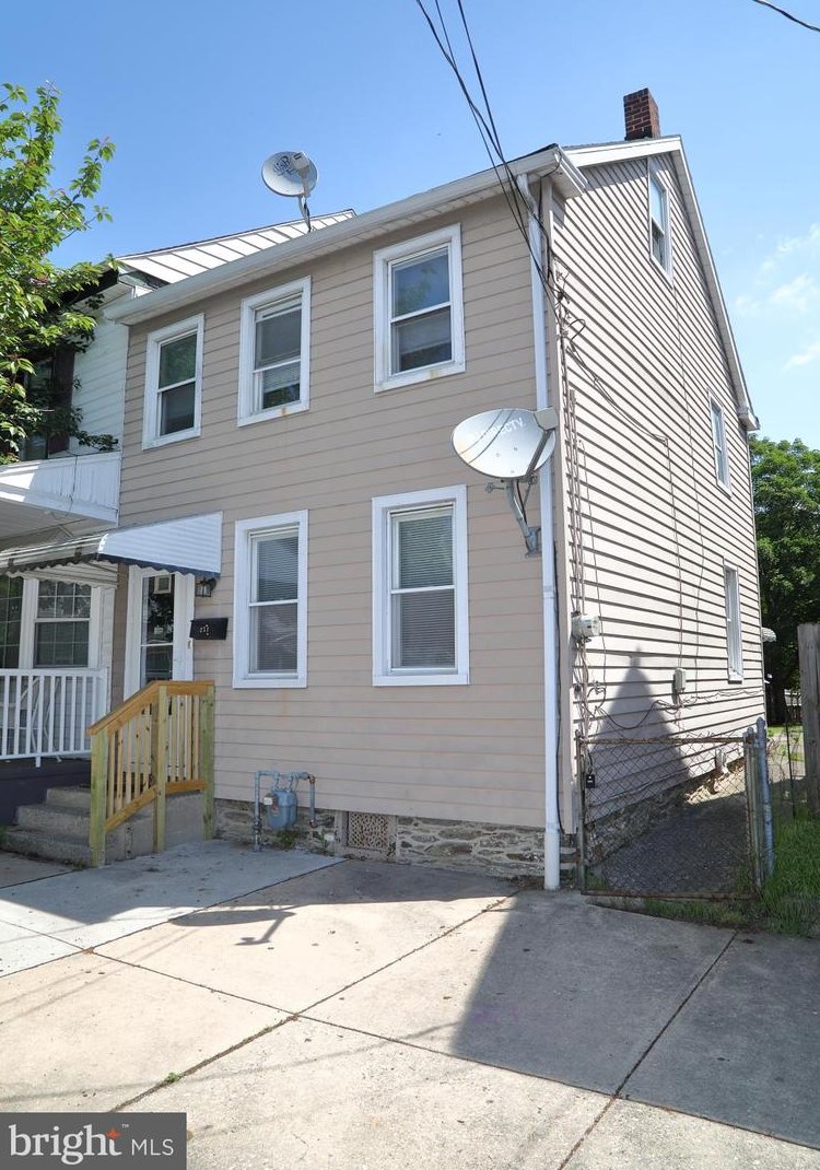 251 S 5th St, Kinderhook, PA 17512