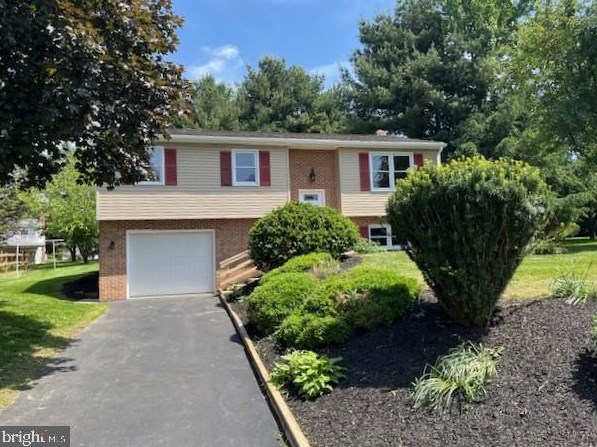 3 Ivywood Ct, Lancaster, PA 17603-9203