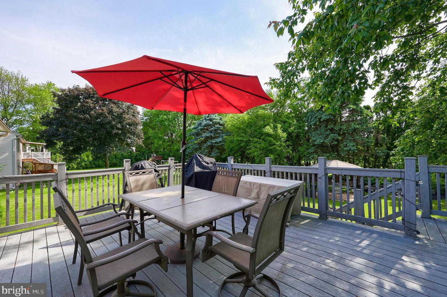 390 Holly Ann Dr, Landisville PA  17538-1039 exterior
