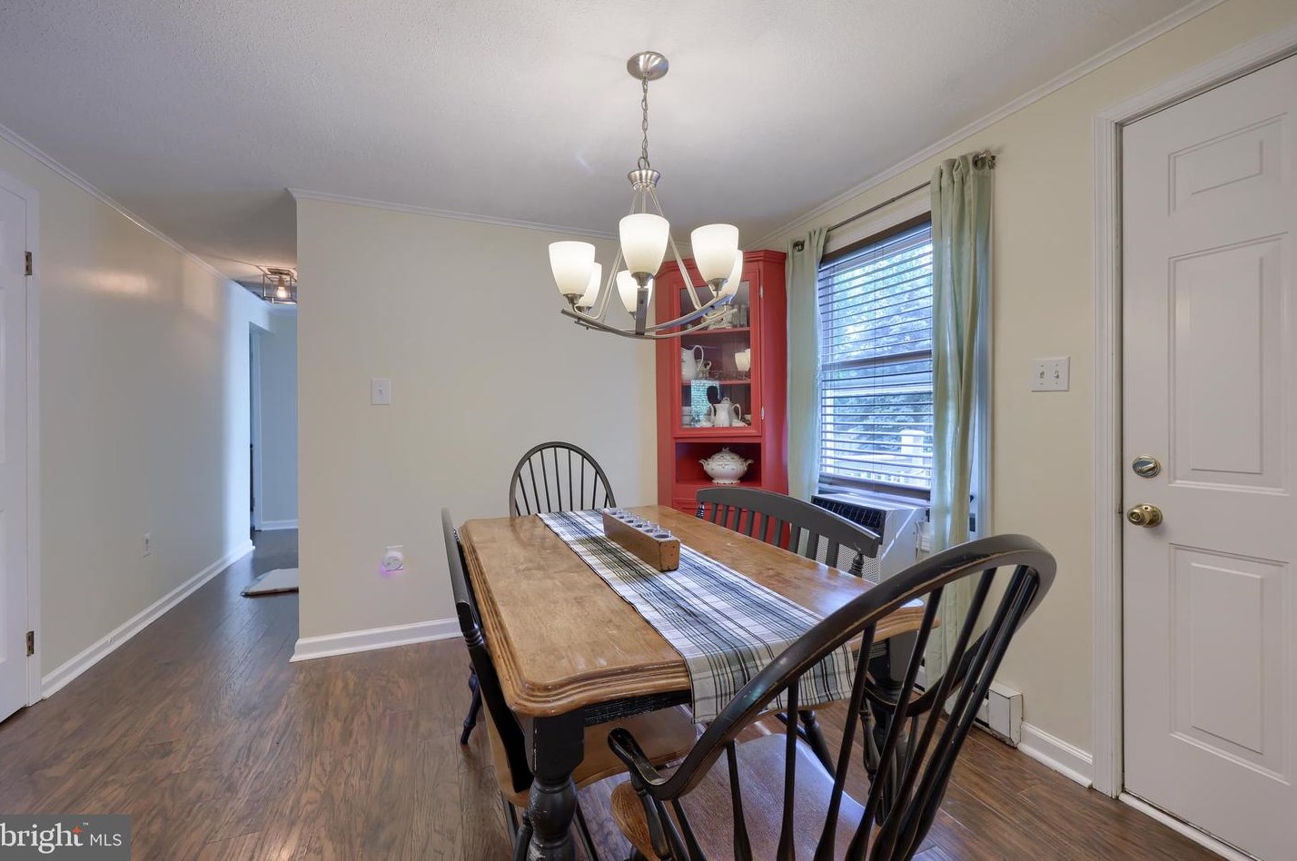 390 Holly Ann Dr, Landisville PA  17538-1039 exterior