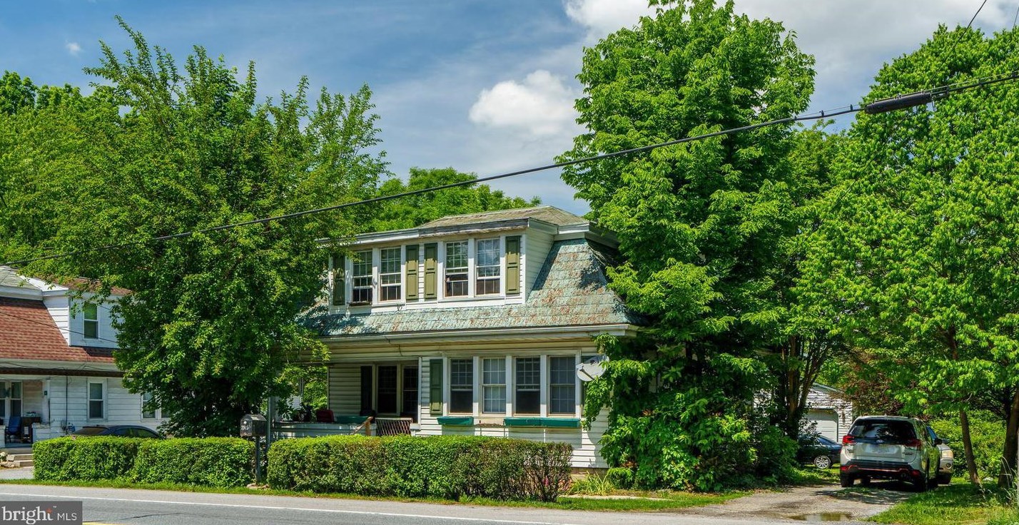 2945 Lincoln Hwy E, Gordonville, PA 17529
