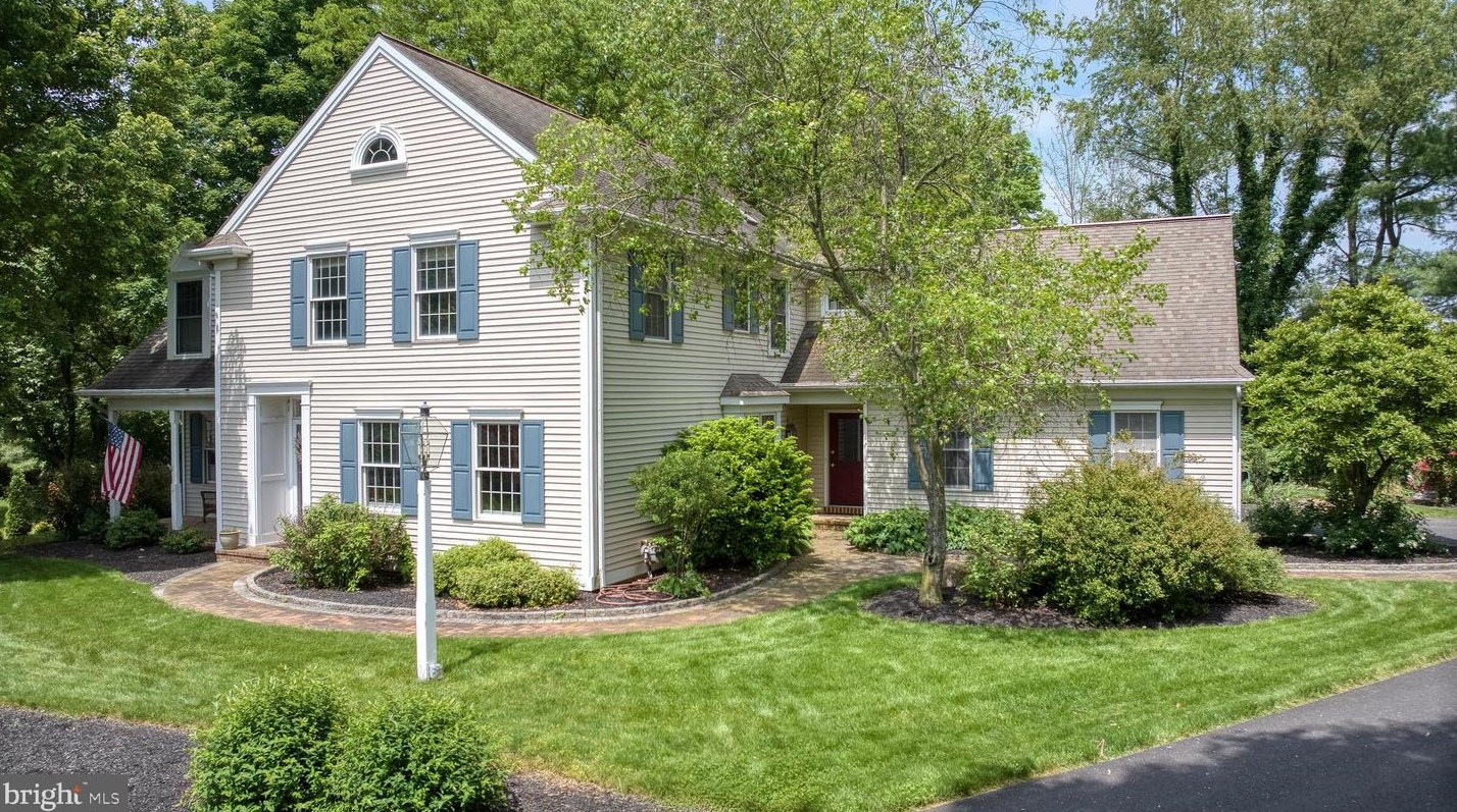 2054 Wynfield Dr, Lancaster, PA 17601-4969