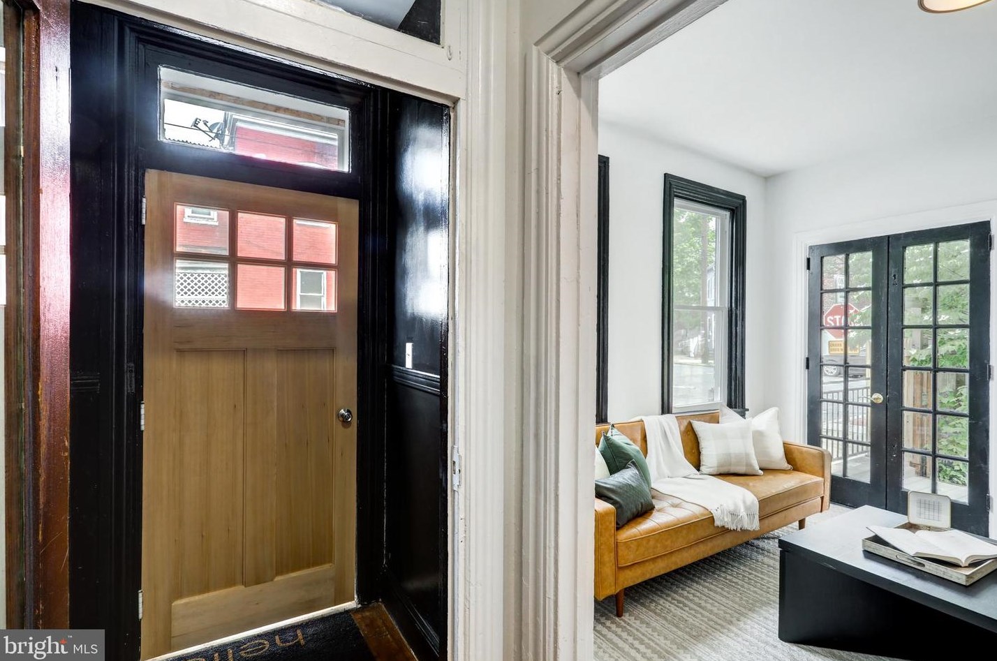 3 Locust St, Lancaster PA 17602-3607 exterior