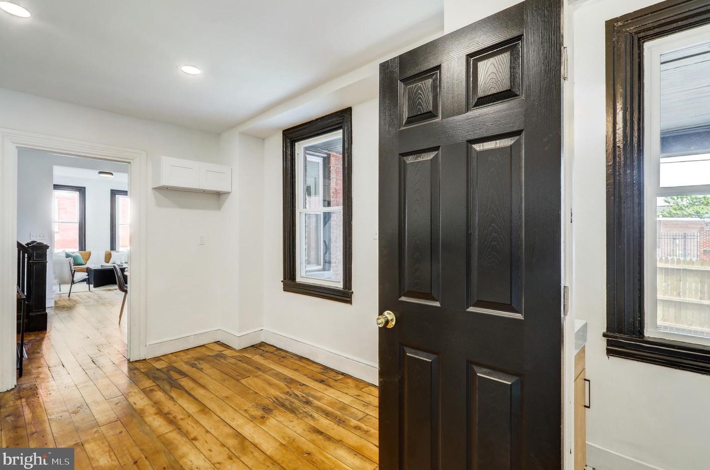 3 Locust St, Lancaster PA 17602-3607 exterior