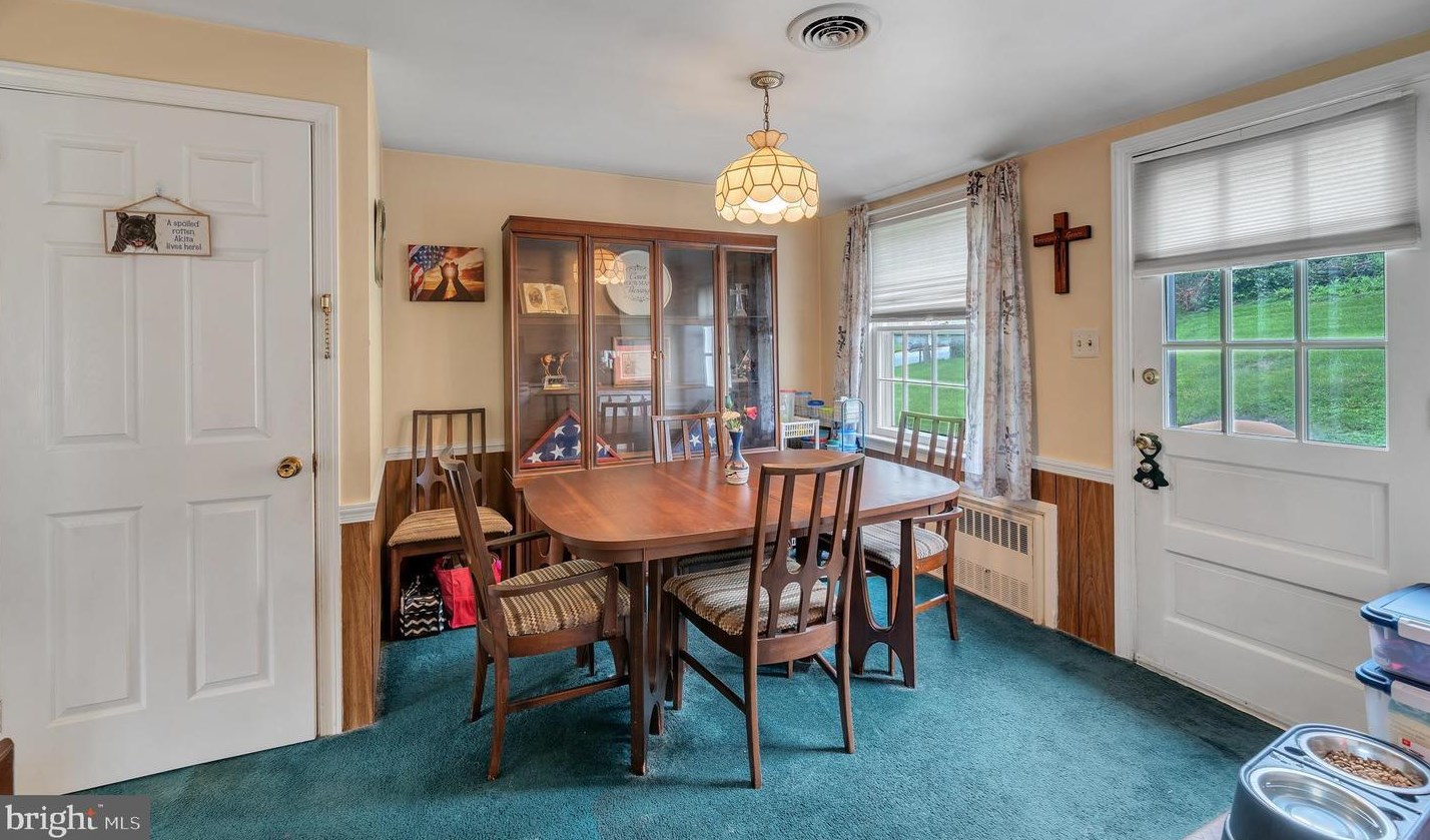 880 Corvair Rd, Lancaster PA  17601-2005 exterior