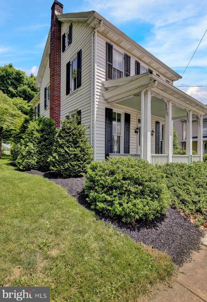 216 E Main St, Terre Hill, PA 17581