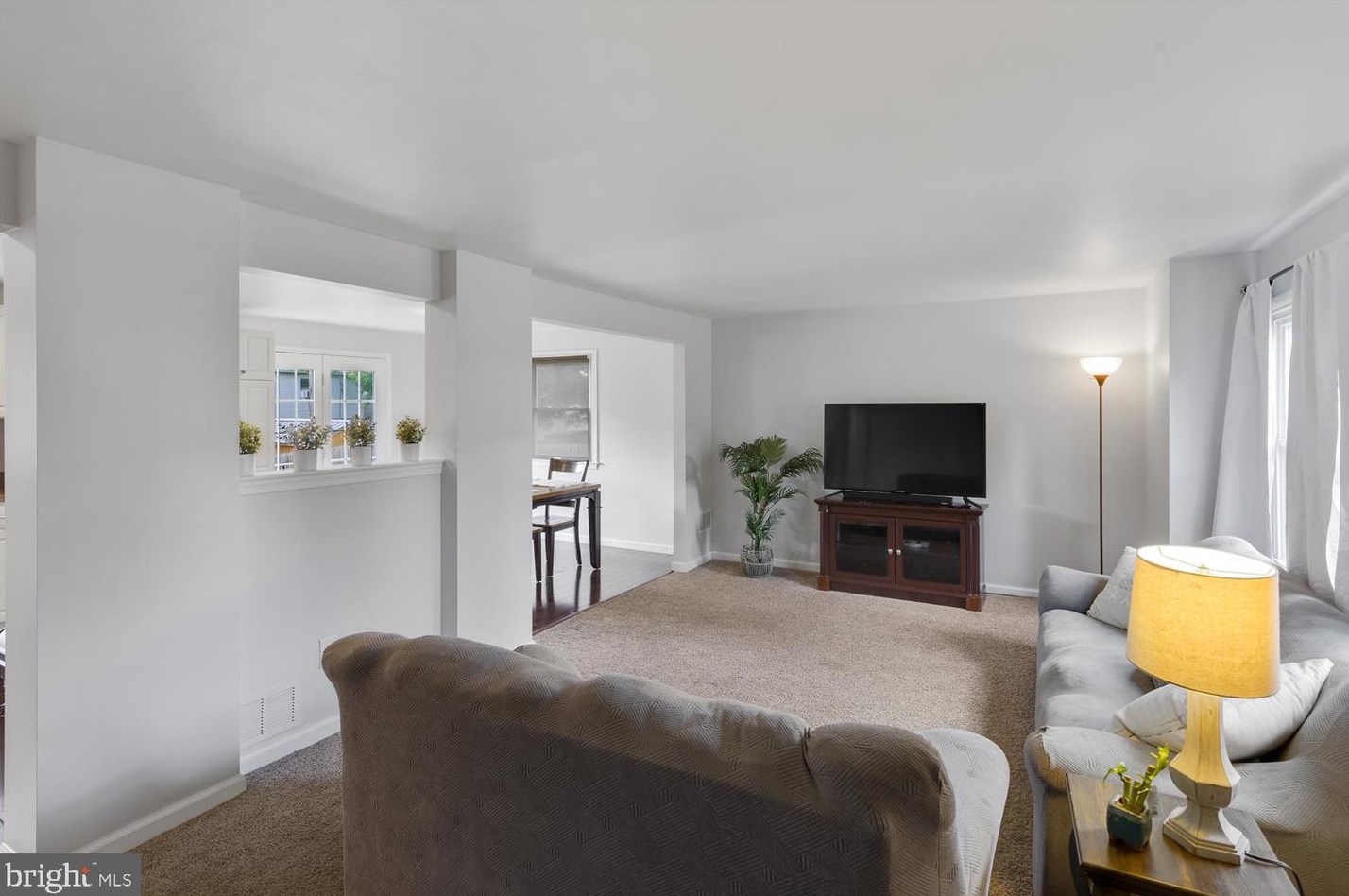 1636 Robert Rd, Lancaster PA  17601-5635 exterior