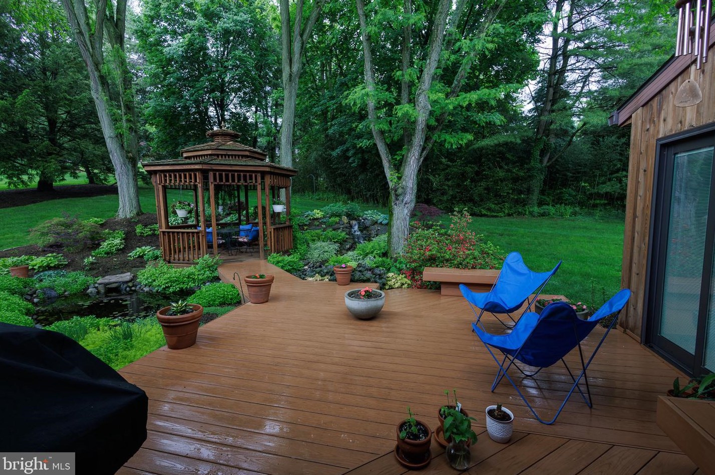 154 Bentley Ln, Lancaster PA  17603-6204 exterior