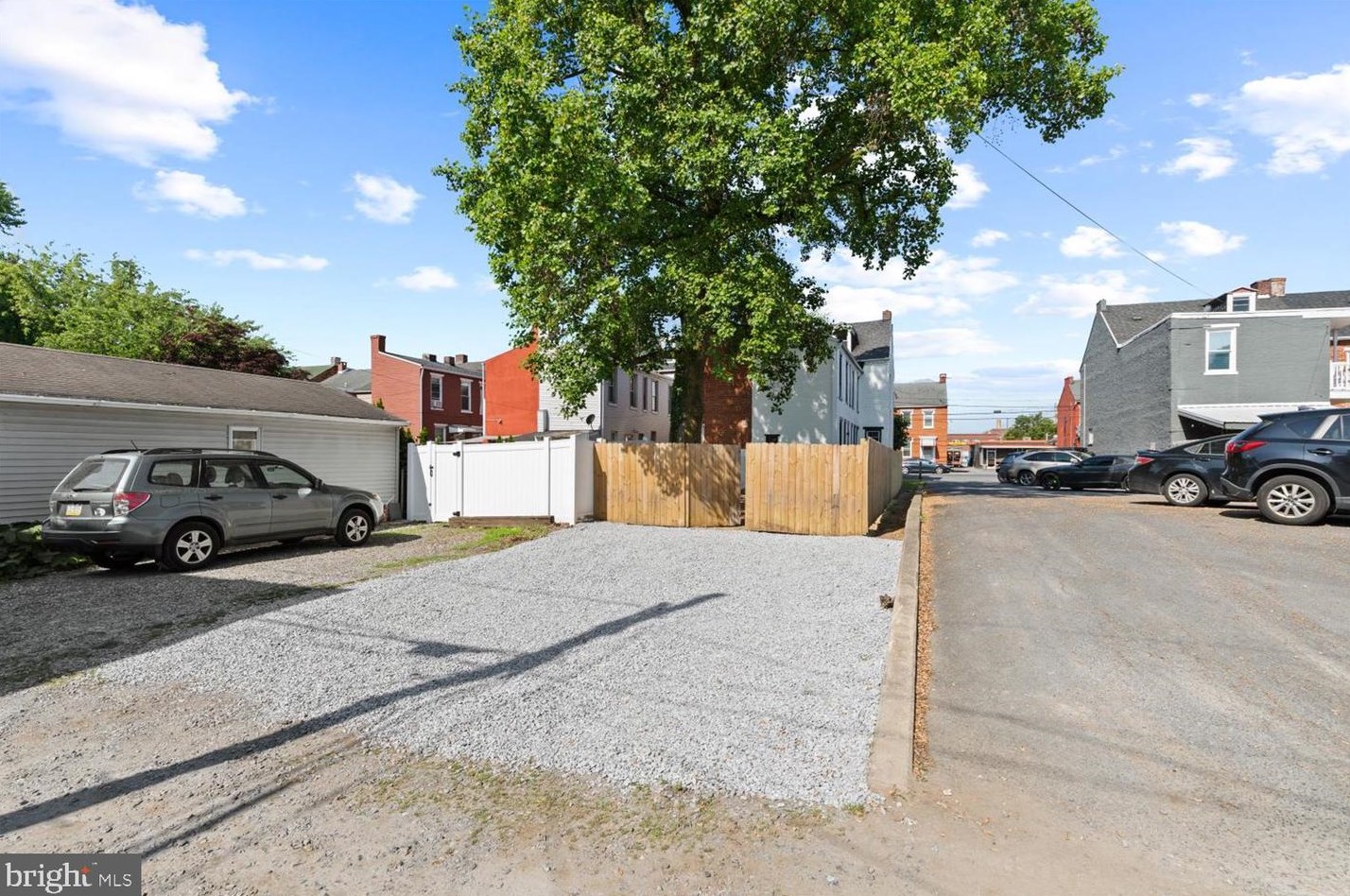 827 Queen St N, Lancaster, PA 17603