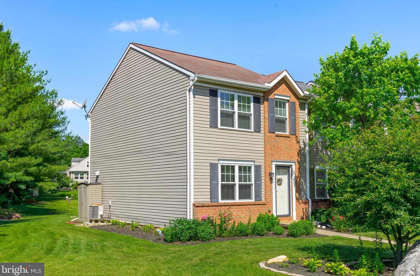 2473 Franklin Dr, East Petersburg, PA 17520