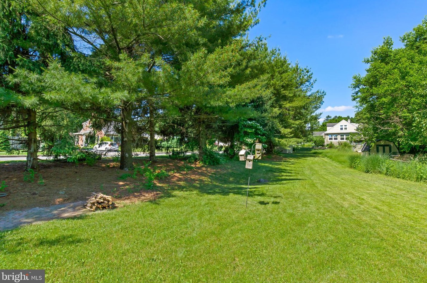 2473 Franklin Dr, East Petersburg PA  17520-1062 exterior
