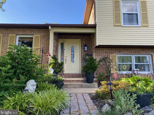 1505 Putnam Dr, Lancaster, PA 17602-4035