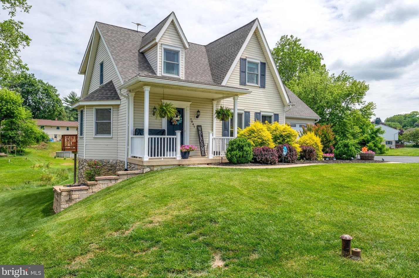 1841 Shelley Rd, Lancaster, PA 17602-3965