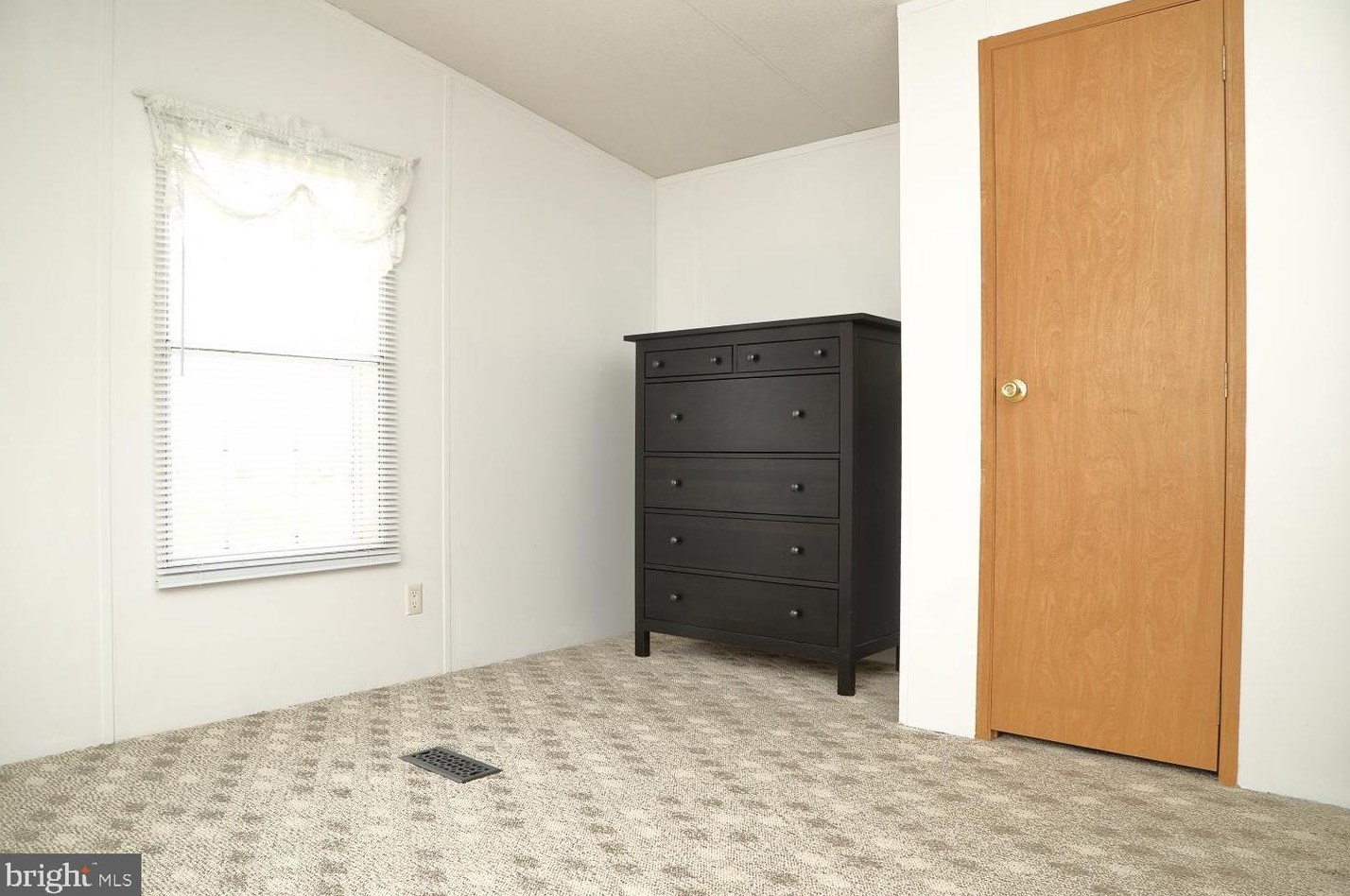 755 Sherry Ln, Lancaster PA  17601-5829 exterior