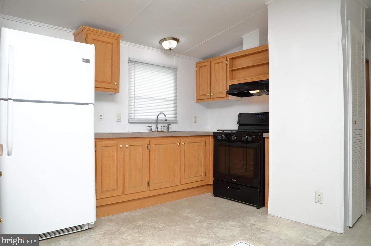 755 Sherry Ln, Lancaster PA  17601-5829 exterior