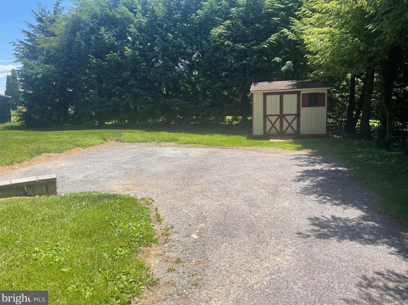 1710 Rockvale Rd, Lancaster PA  17602-1314 exterior