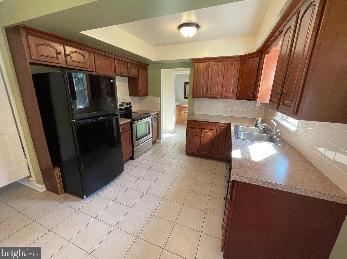 1710 Rockvale Rd, Lancaster PA  17602-1314 exterior