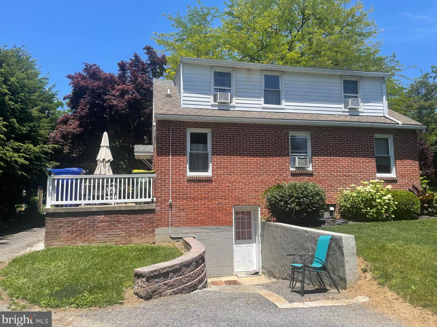 1710 Rockvale Rd, Lancaster, PA 17602-1314