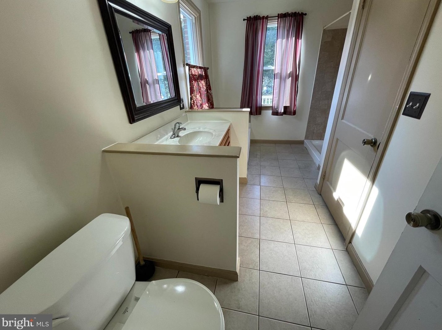 1710 Rockvale Rd, Lancaster PA  17602-1314 exterior