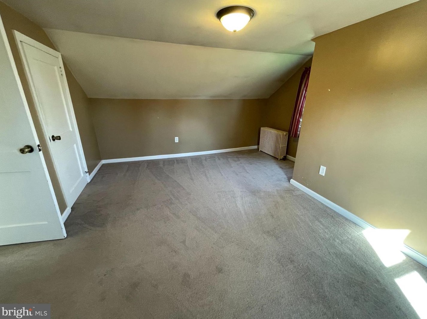 1710 Rockvale Rd, Lancaster PA  17602-1314 exterior