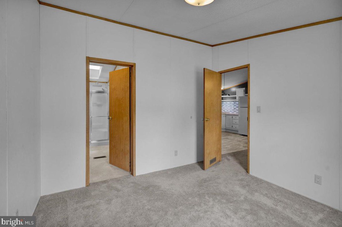 16 Madge Dr, Lancaster PA 17603-4048 exterior