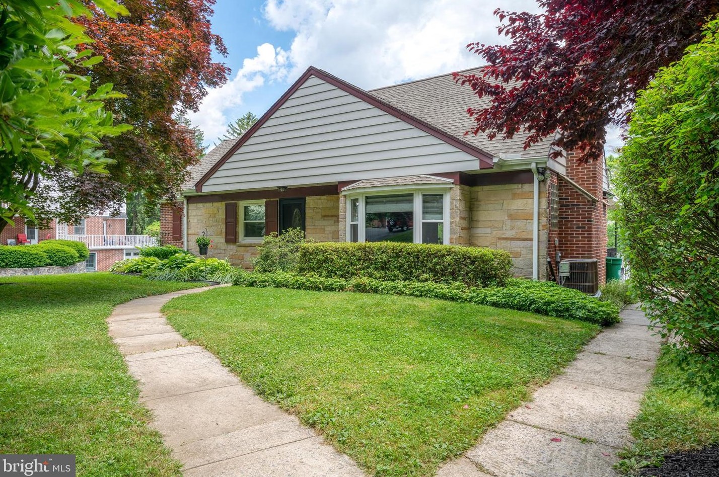 93 Conestoga Blvd, Lancaster, PA 17602-3809