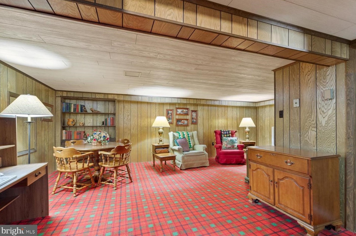 707 Darby Ln, Lancaster PA 17601-2008 exterior