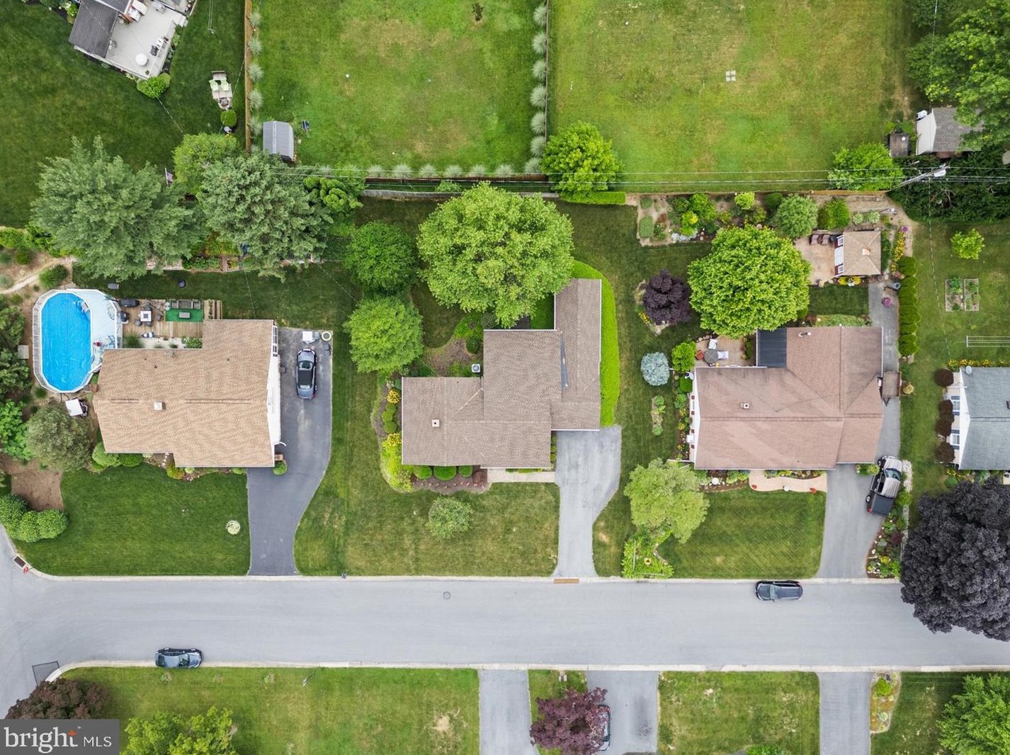 707 Darby Ln, Lancaster PA 17601-2008 exterior