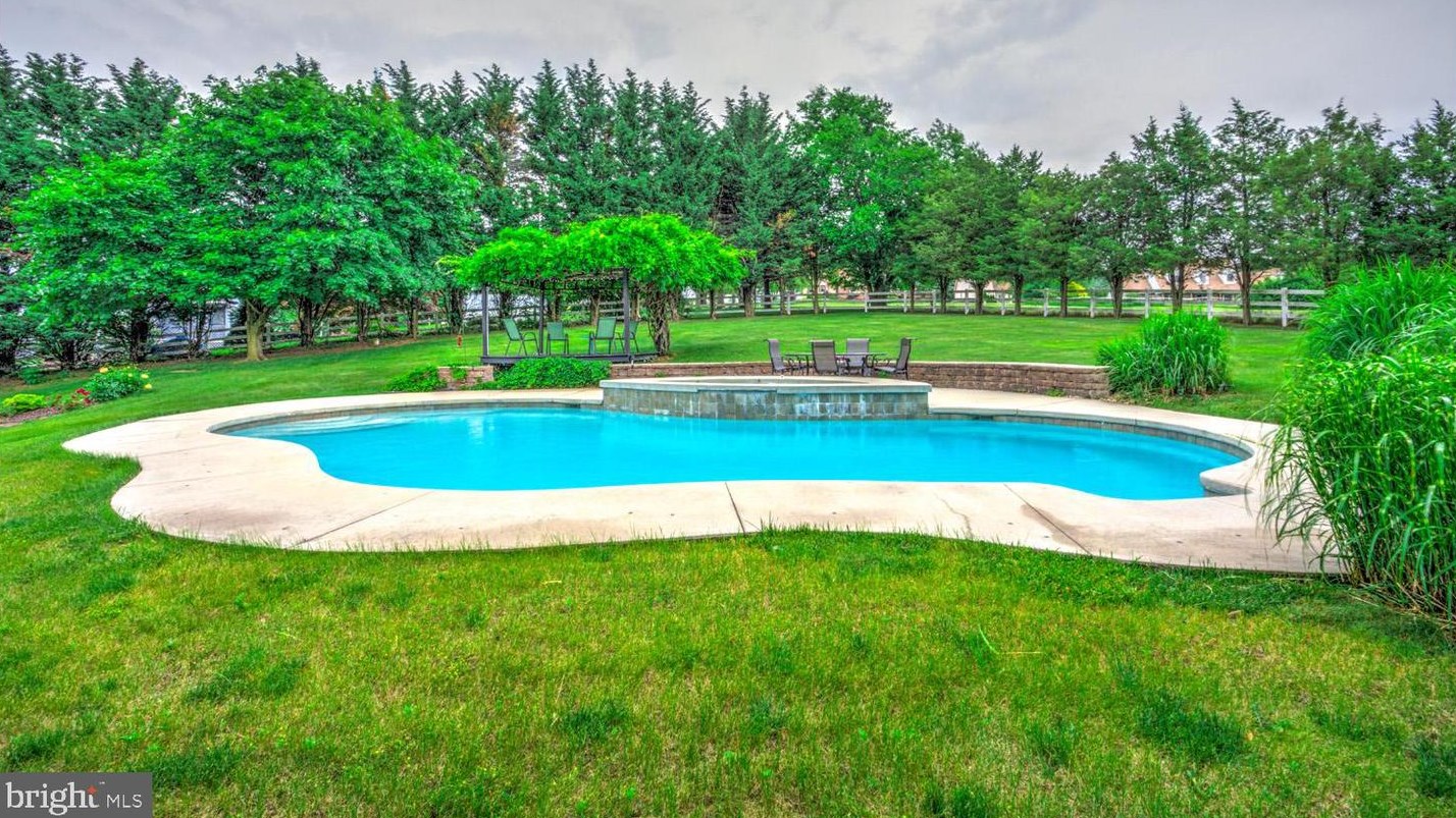 616 Martic Heights Dr, Holtwood PA  17532-9686 exterior