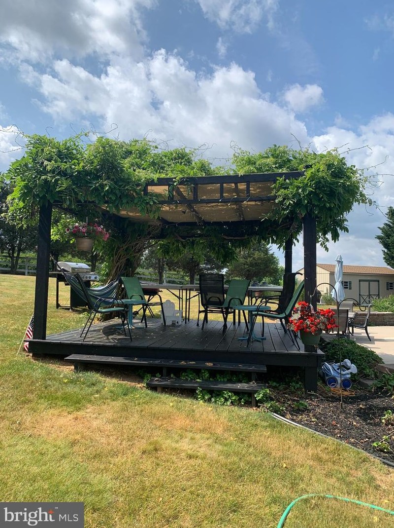 616 Martic Heights Dr, Holtwood PA  17532-9686 exterior