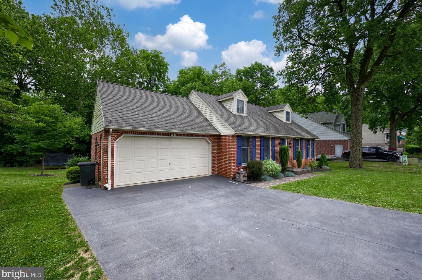 31 Riverside Ave, Lancaster PA  17602-3246 exterior