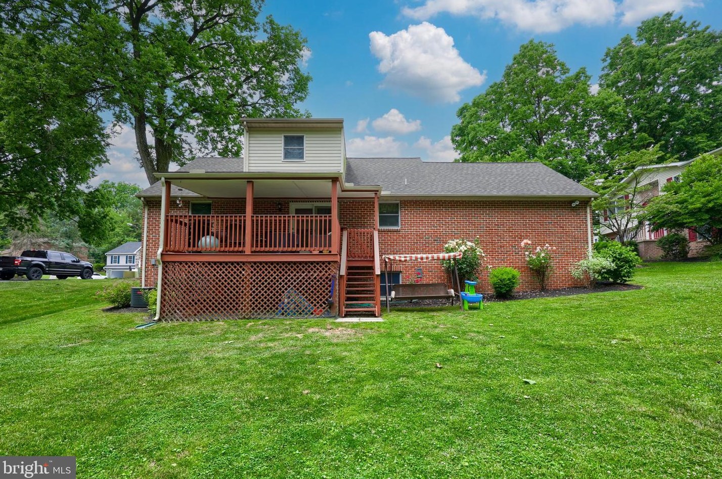 31 Riverside Ave, Lancaster PA  17602-3246 exterior