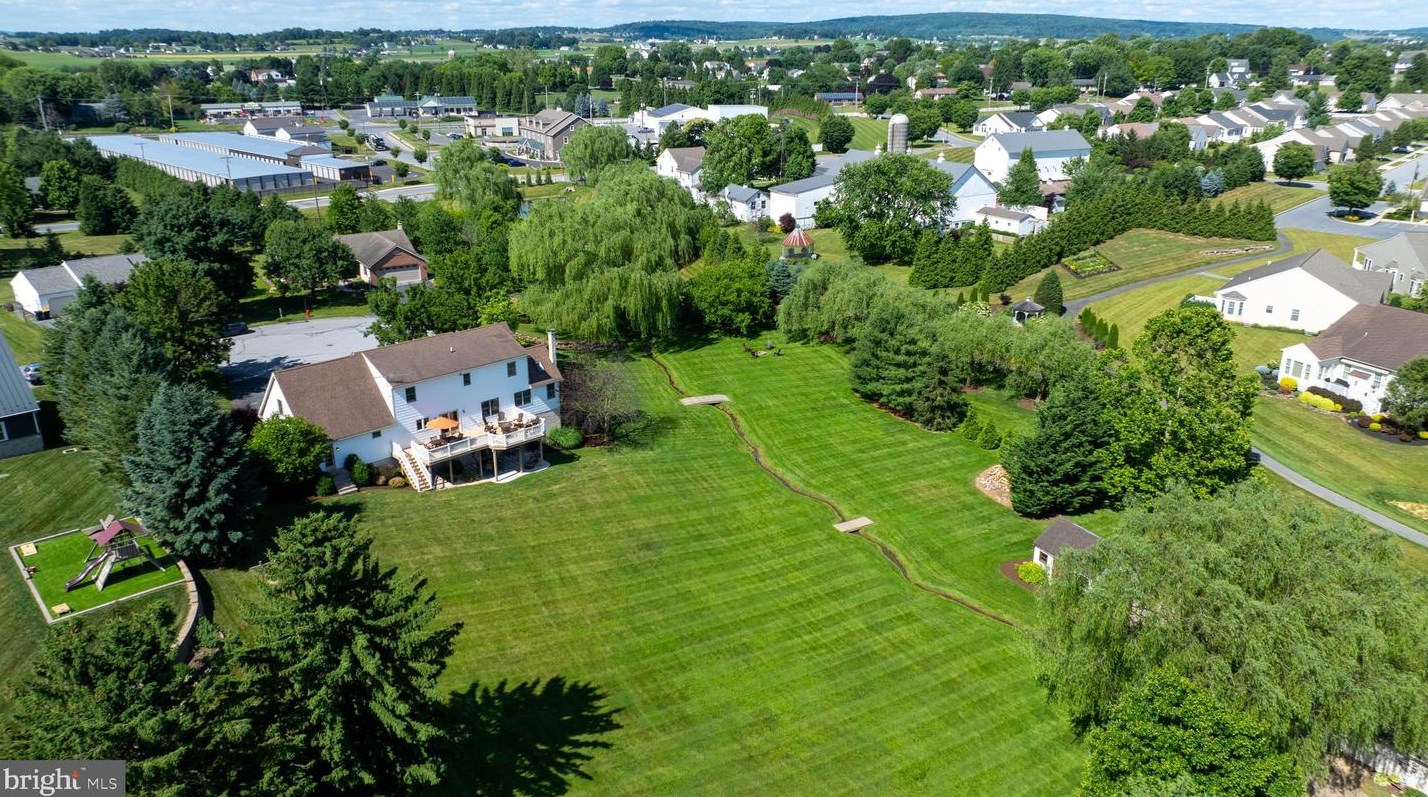 5 Scott Dr, Gordonville, PA 17529-9695