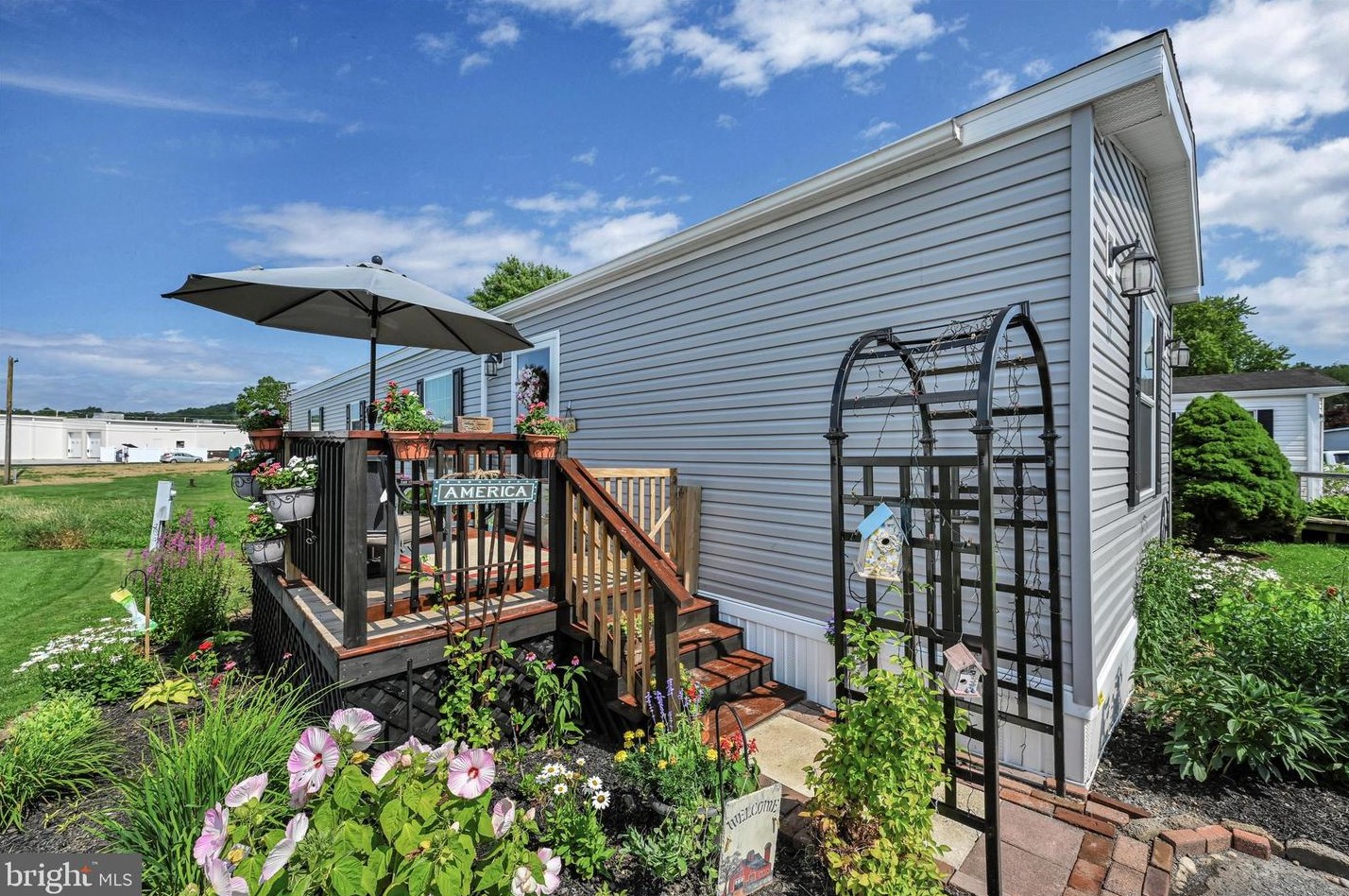 108 Westbrook Dr, Ephrata, PA 17522