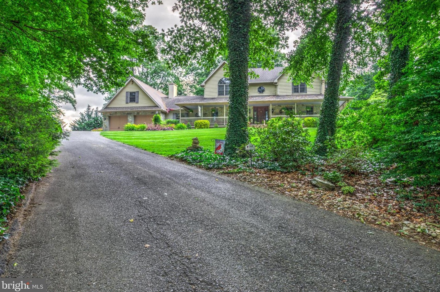 77 Stuart Run Rd, Buck, PA 17566