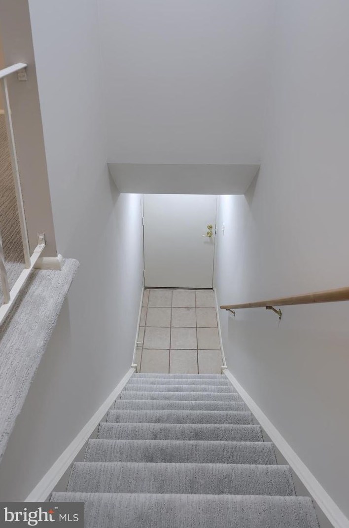 4 Valleybrook Dr, Lancaster PA  17601-4617 exterior