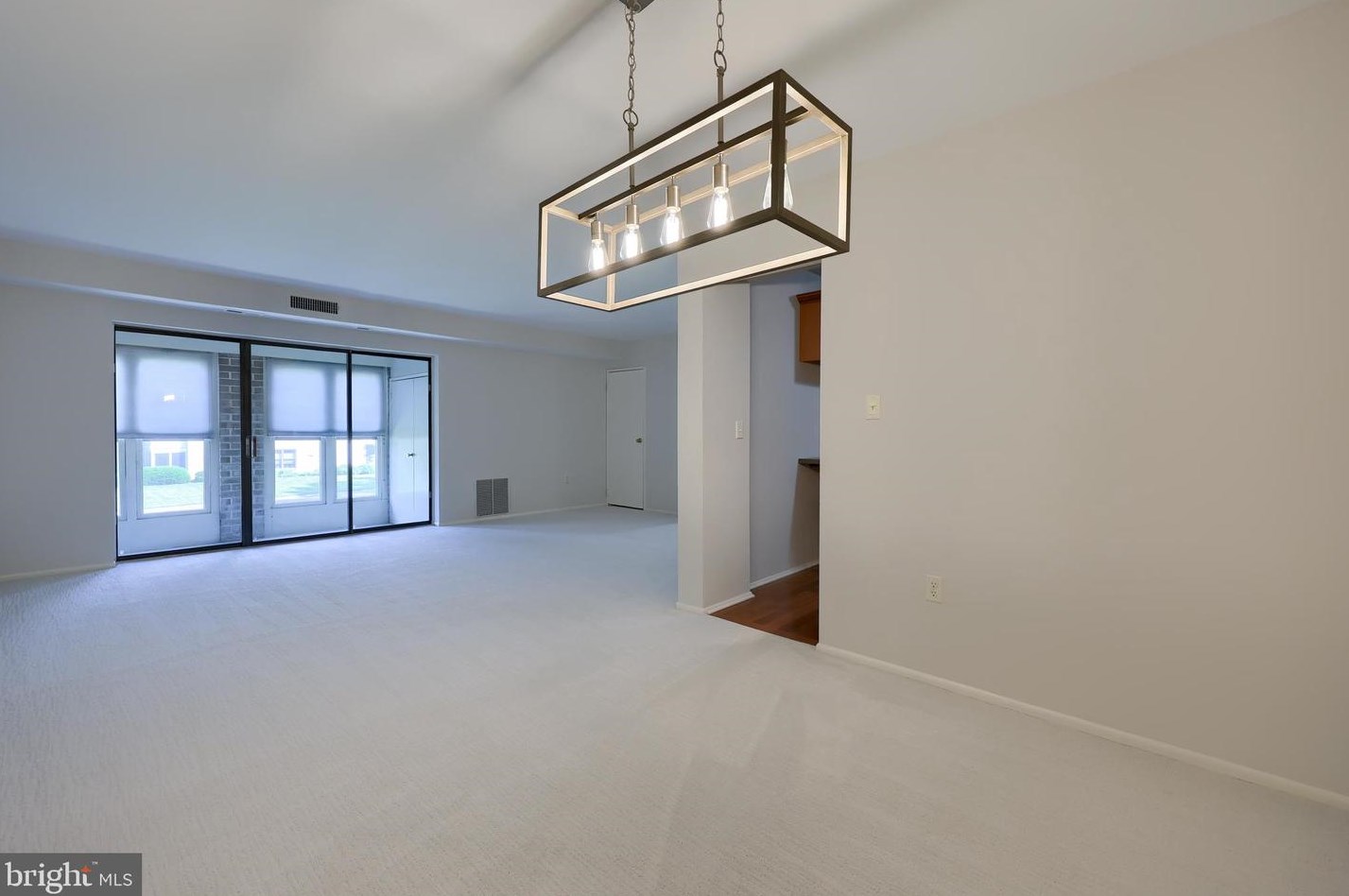 4 Valleybrook Dr, Lancaster PA  17601-4617 exterior