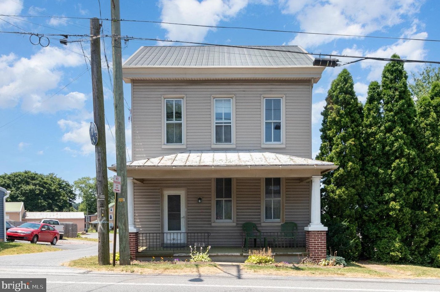 1239 Reading, Bowmansville, PA 17507