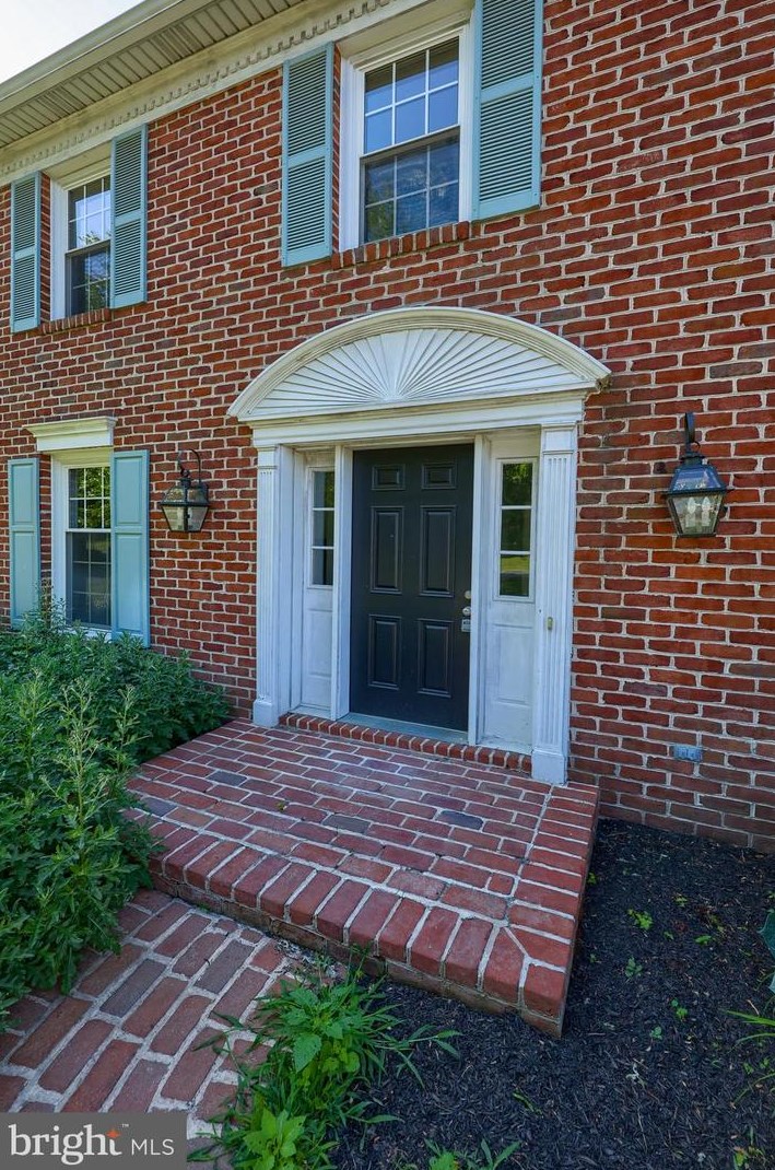 102 Waterfront Estates Dr, Lancaster, PA 17602-4134