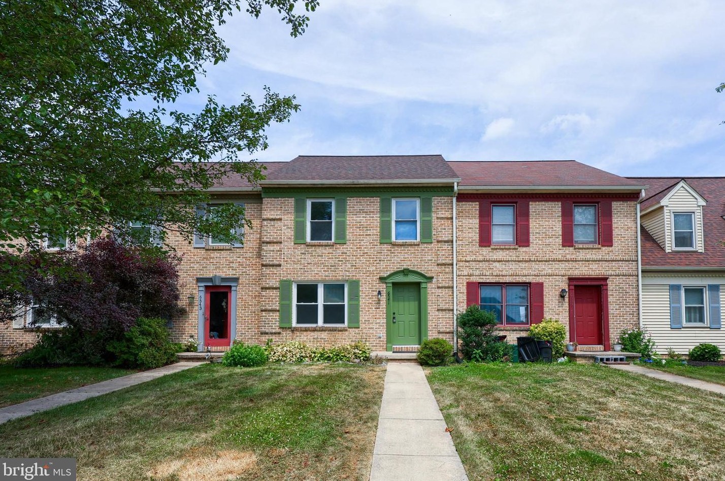 6541 Hollow Dr, East Petersburg, PA 17520