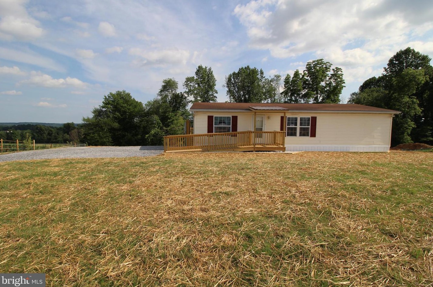 5892 Meadville Rd, Beartown, PA 17555