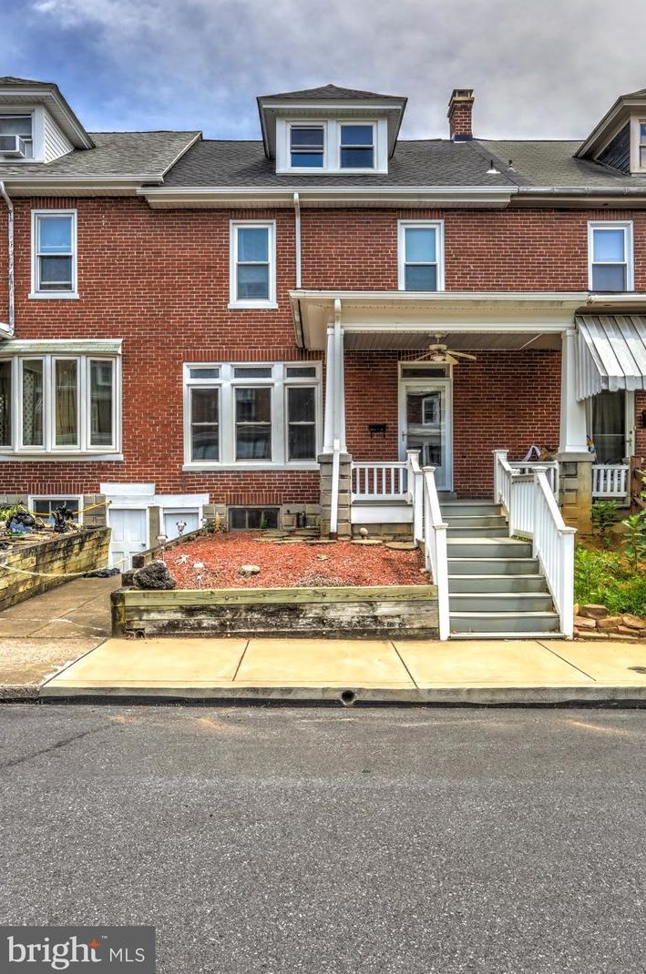 149 Park Ave, Ephrata, PA 17522