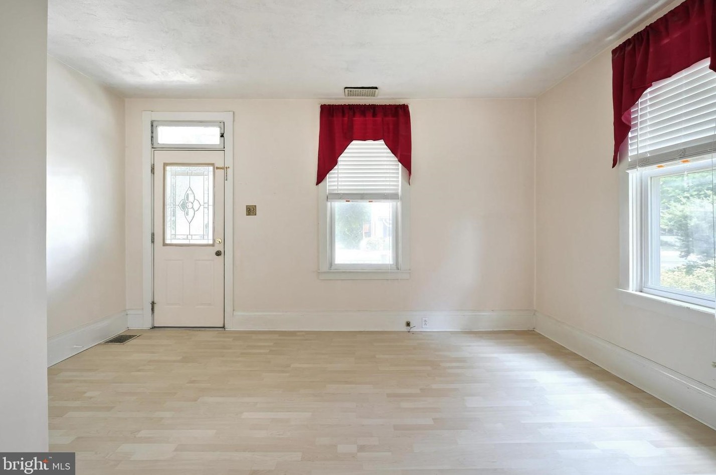 664 Wood St, Mount Joy PA  17552-2016 exterior