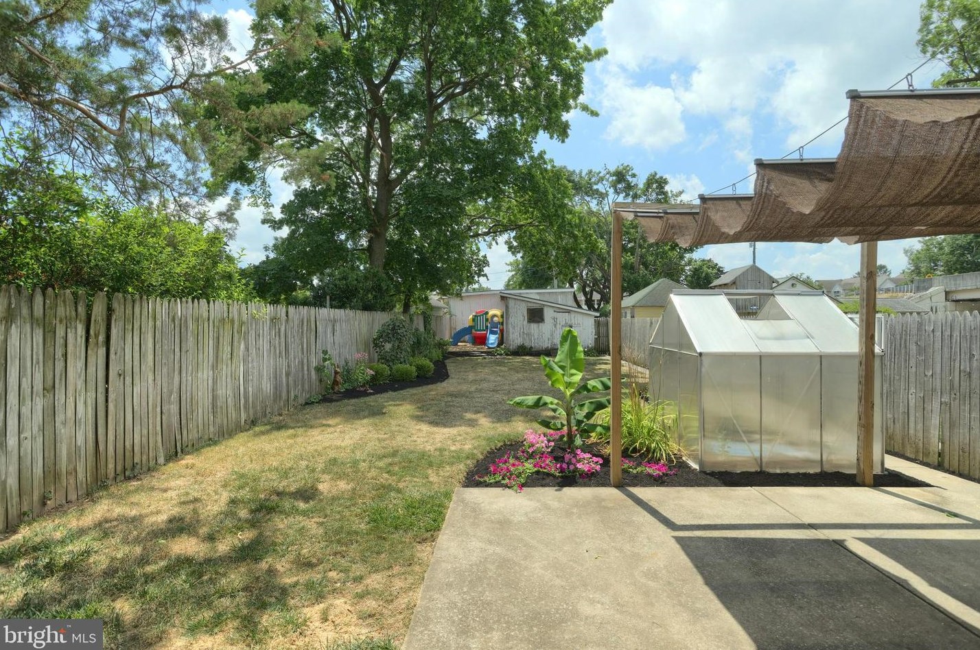 664 Wood St, Mount Joy PA  17552-2016 exterior