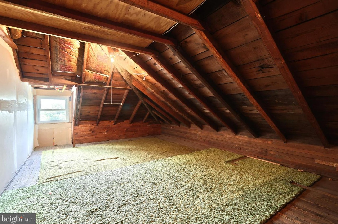 664 Wood St, Mount Joy PA  17552-2016 exterior