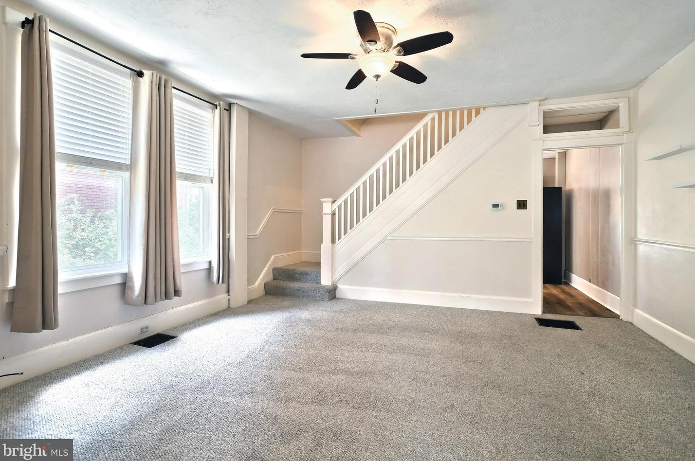 664 Wood St, Mount Joy PA  17552-2016 exterior