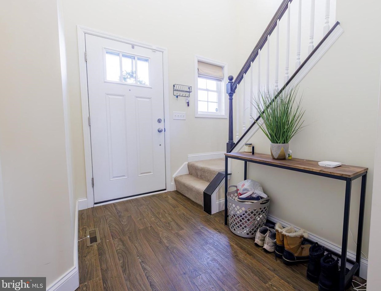 1380 Fieldstone Dr, Mount Joy, PA 17552