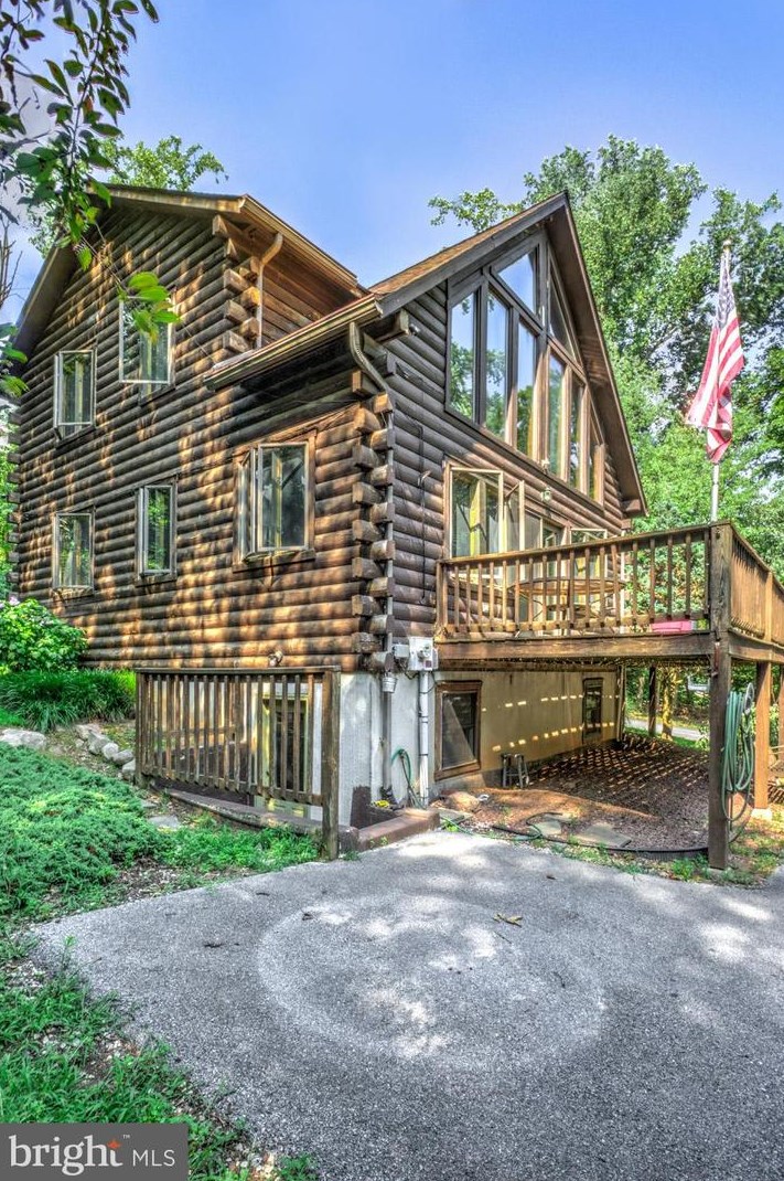 300 W Girl Scout Rd, Schoeneck, PA 17578