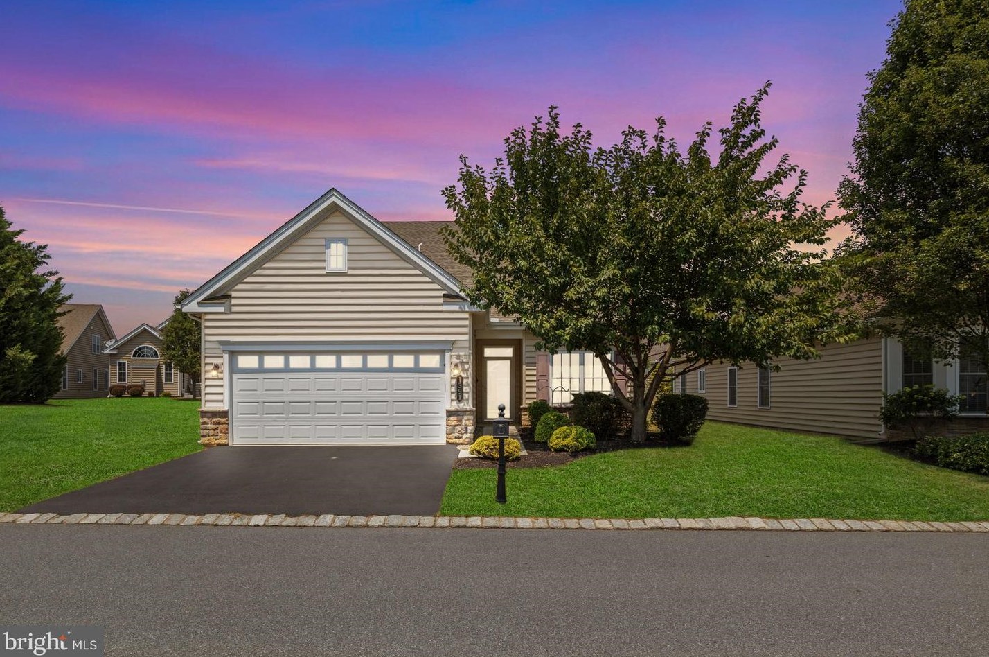 1391 Emerson Dr, Mount Joy, PA 17552